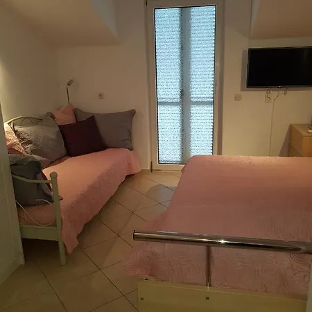 Janja Zubonja Apartamento