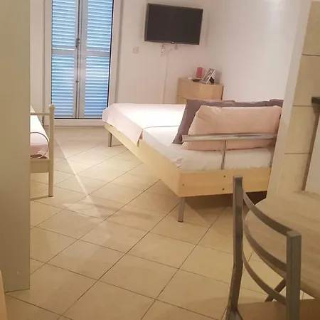 Janja Zubonja Apartamento